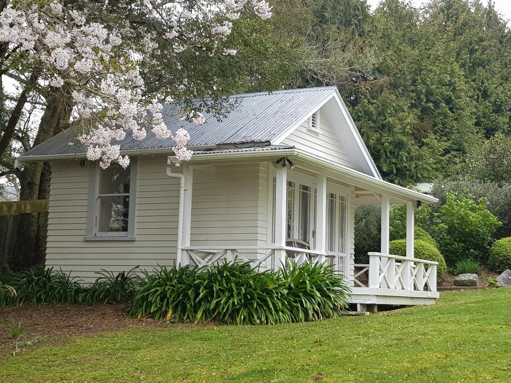 Centennial House Taupo Exterior foto